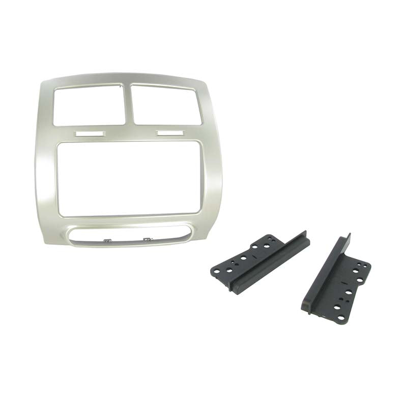 Connects2, Toyota Urban Cruiser 2009 2-DIN Installation Kit, Silver